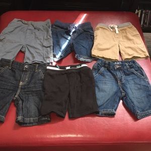 🔥Boys Size 4/4t shorts bundle get it while it’s☀️